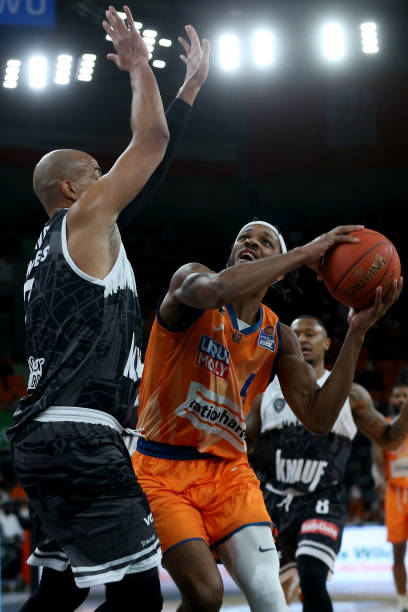 备受期待 备受期待