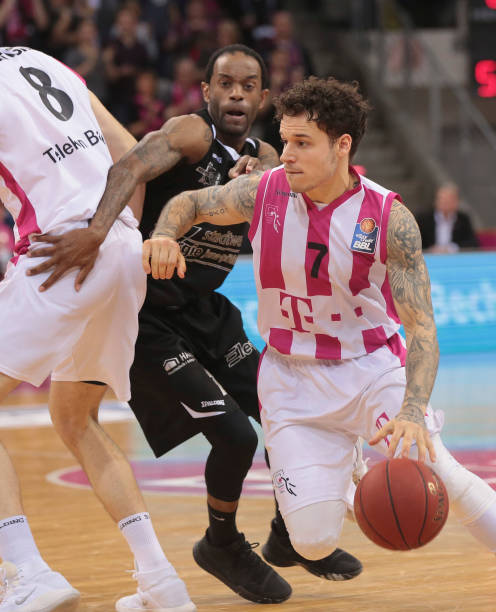 申花首发 申花首发