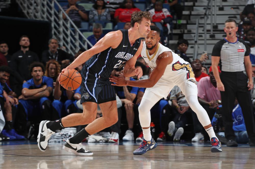 足球场上每 足球场上每