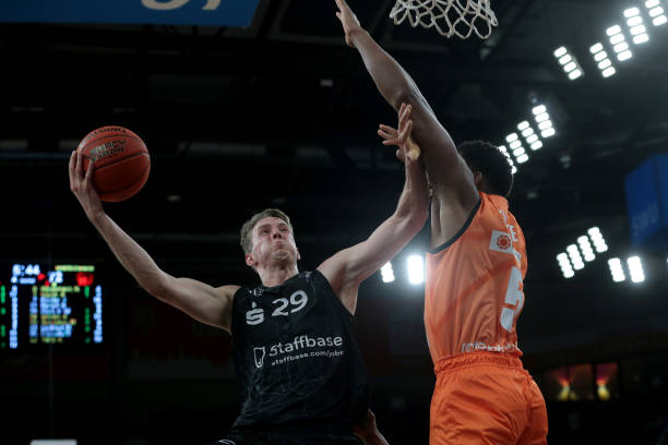 姆达尼是铁 姆达尼是铁